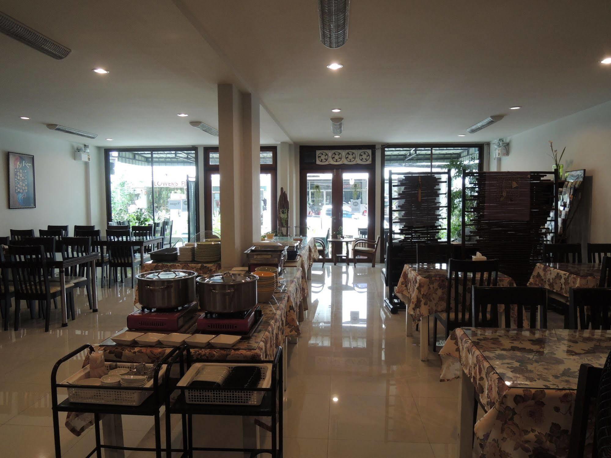 Misone Hotel Чиангмай Экстерьер фото